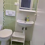 Dora *