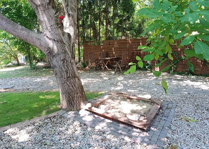 Apartament Dóra Balatonszarszo